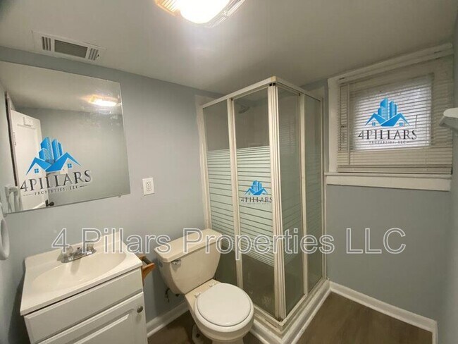 Foto del edificio - 5007 Magoun Ave