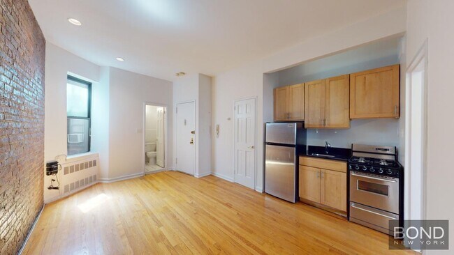 Foto del edificio - 332 E 93rd St