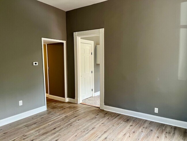 Foto del edificio - 823-825 Oak St