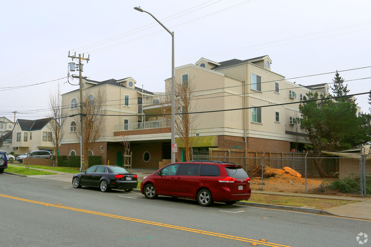 90 Oak Ave, South San Francisco, CA 94080 - Apartments in South San