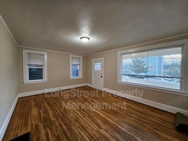 Foto del edificio - 634 SW Grant St.