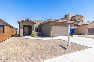 Building Photo - 3824 Loma Brisa Dr