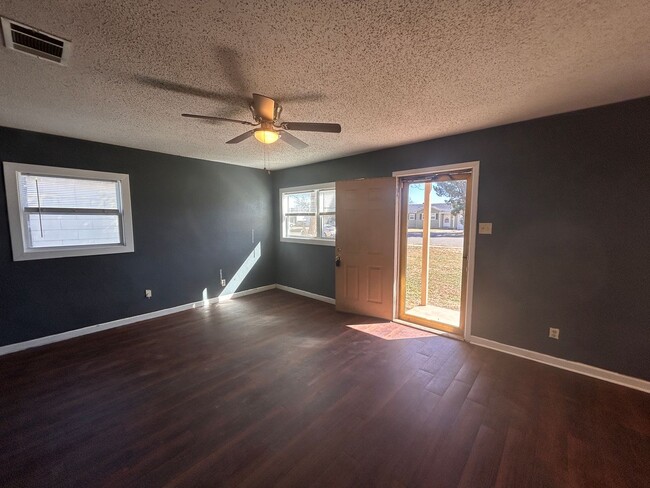 Foto del edificio - Remodeled 3/1 in Central Lubbock