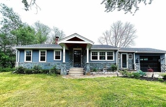 Building Photo - 268 Green St