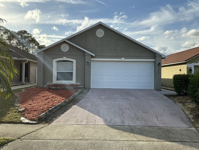 Building Photo - 12605 Parkbury Dr