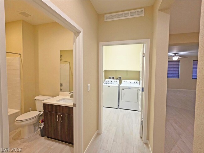 Foto del edificio - 4882 E Beacon Ridge Dr