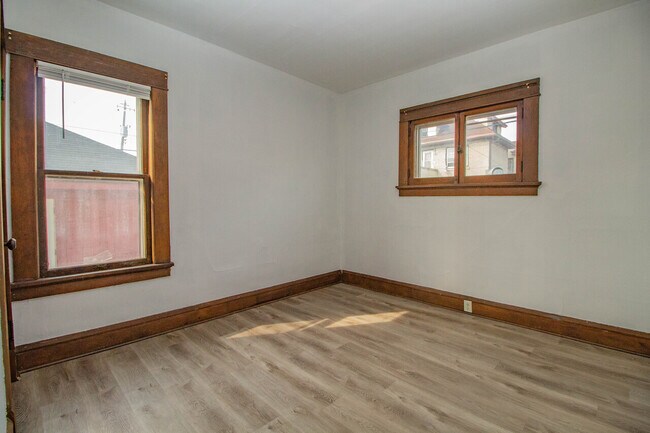 Foto del edificio - 2239 N 55th St