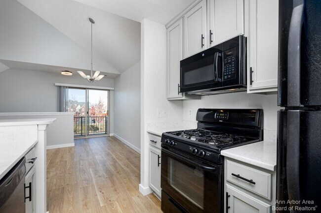 Building Photo - 1039 Addington Ln