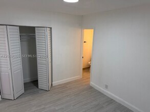 Building Photo - 7842 NW 5th Ct