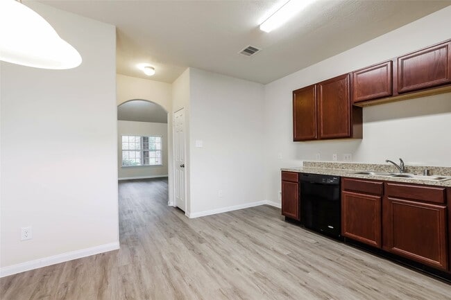Building Photo - 12350 Maura Lane