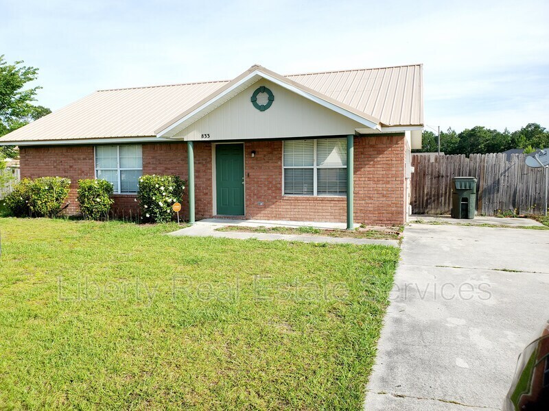 Foto principal - 833 Ann Dr