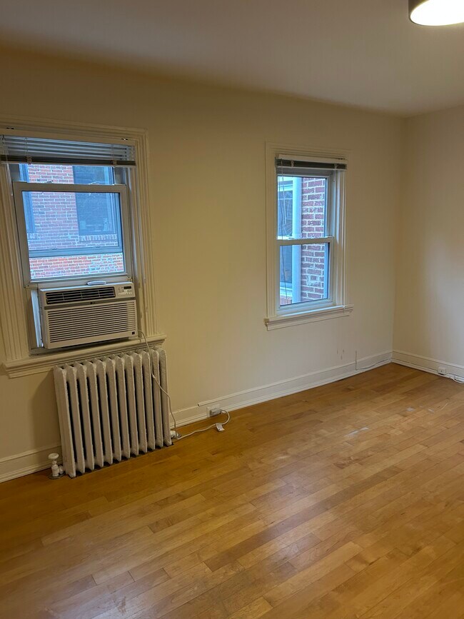 Foto del edificio - 415 E Capitol St SE