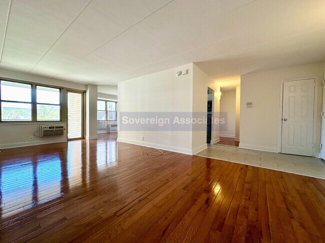Foto del edificio - 111 North Third Ave