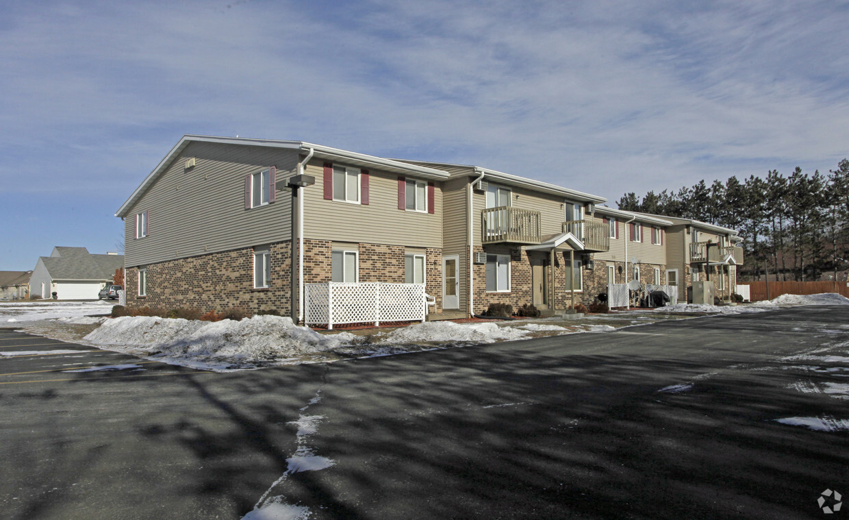 Primary Photo - Slifer Street Apartments