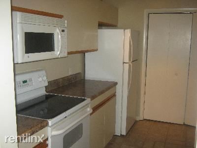 Foto del edificio - 663 Bartons Landing Pl