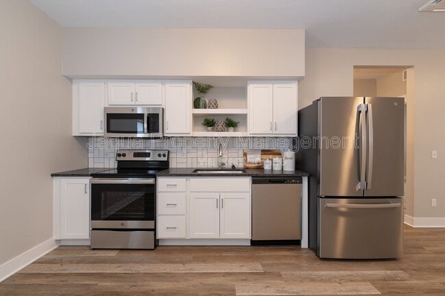 Interior Photo - Murray’s Flats