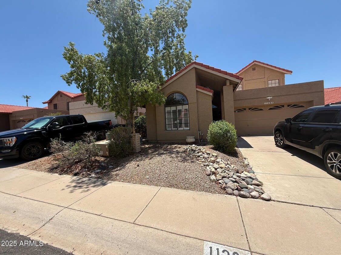 Primary Photo - 11289 E Sunnyside Dr