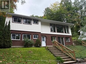 Building Photo - 121 Gilwood Park Dr