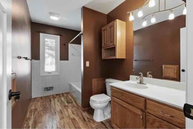 Foto del edificio - 8605 Ivywood Ave S