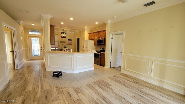 Building Photo - 12766 Ivory Stone Loop