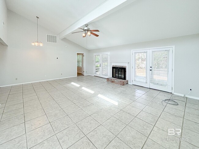 Building Photo - 107 Wild Oak Dr
