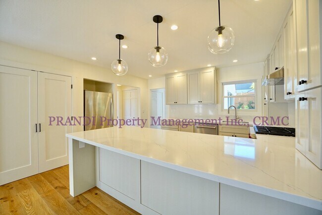 Building Photo - Marinwood Gem, Fully Renovated, Stylish an...