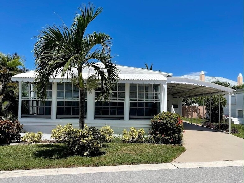 Primary Photo - 400 N Hwy A1A