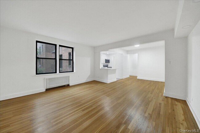 Foto del edificio - 3840 Greystone Ave