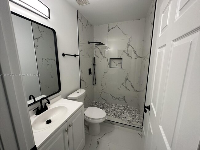 Foto del edificio - 2764 SW 83rd Ave