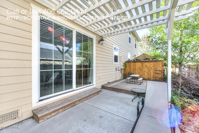 Building Photo - 155 Villa Ct