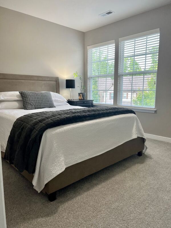 Foto del edificio - 1118 Ashton Village Ln