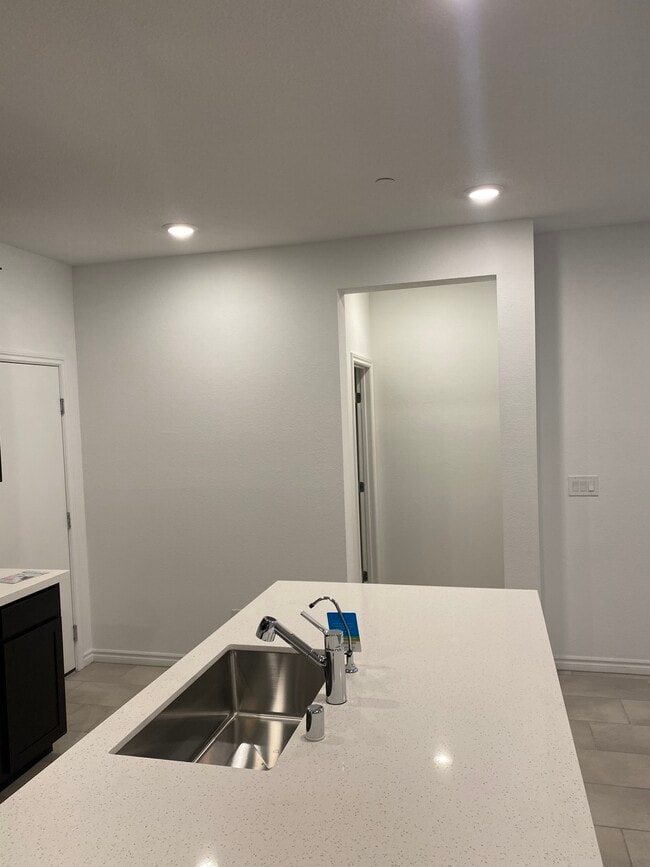 Building Photo - 1538 Eliana Xing Pl