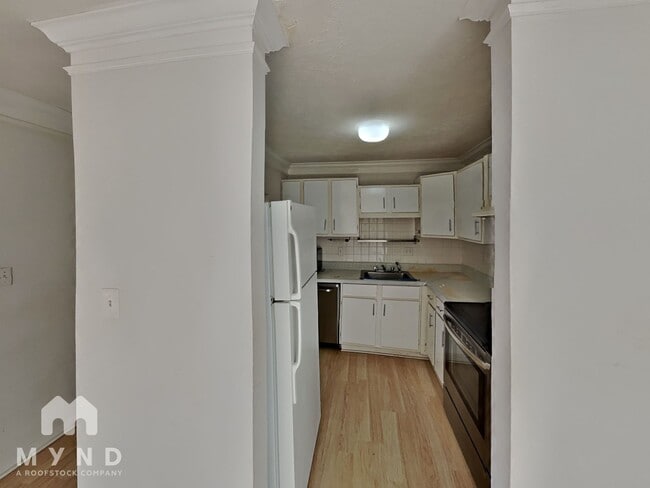 Foto del edificio - 7992 Shady Oak Trail