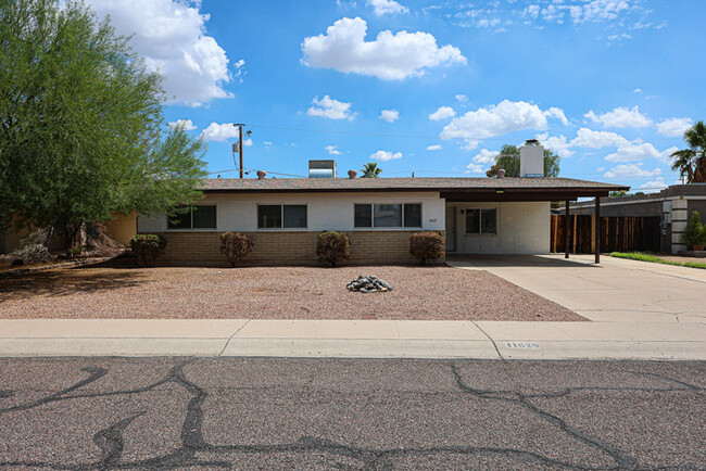 Building Photo - House at 35th Ave. & Cactus! JOIN THE WAIT...