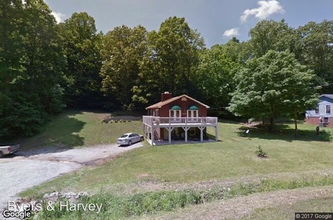 Foto del edificio - 342 Harper Rd