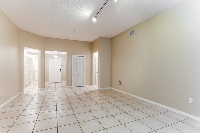 Building Photo - 8532 SW 163rd Ct