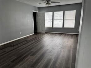 Building Photo - 2716 Truxillo St