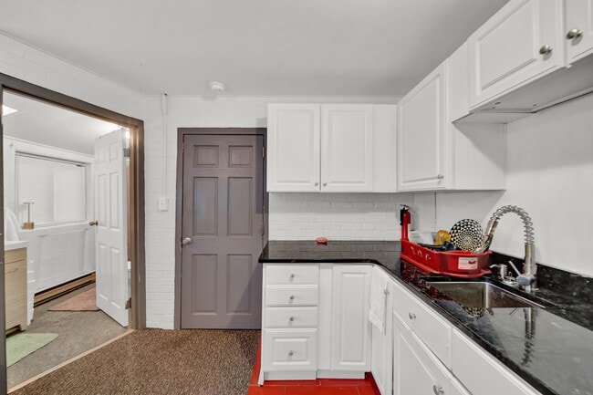 Foto del edificio - 3511 Broad Rock Blvd