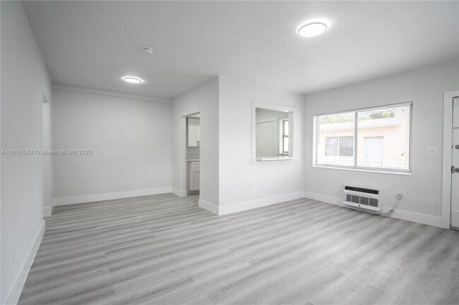 Foto del edificio - 7315 Harding Ave