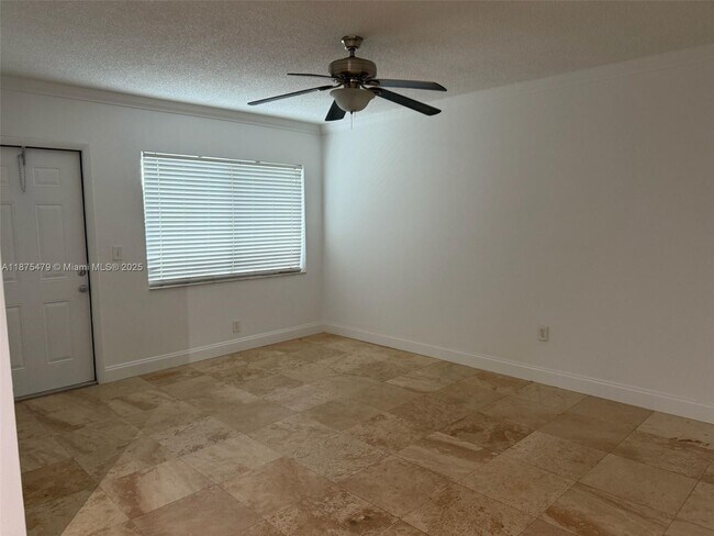 Foto del edificio - 1751 Liberty St