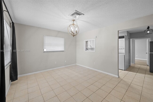 Building Photo - 3317 NE Jeannette Dr