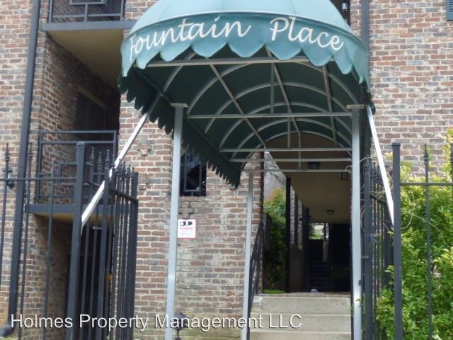 Primary Photo - 1512 Forest Ave