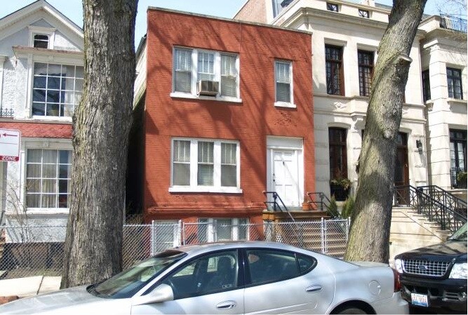 Foto del edificio - 1832-1834 N Burling St