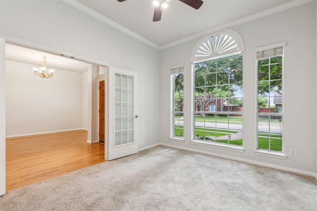Foto del edificio - 8447 Firewheel Ln