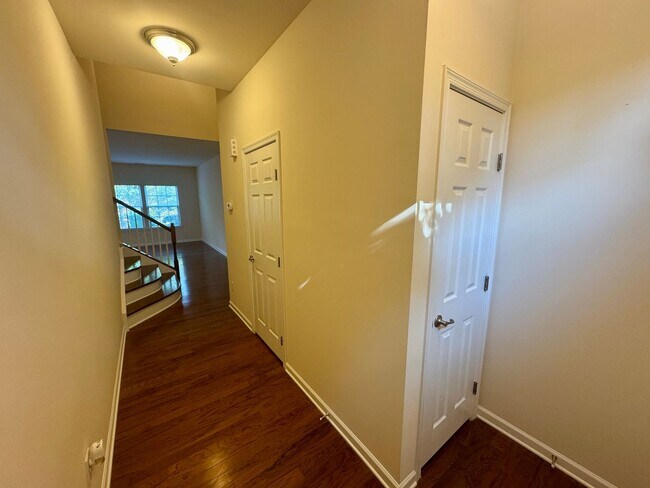 Foto del edificio - 3BR/2B Townhome in Great Ballantyne Location