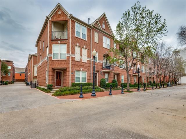 Building Photo - 2476 Worthington St