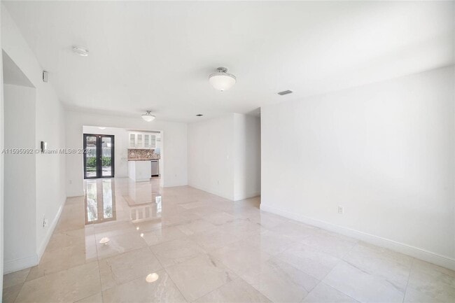 Foto del edificio - 6115 SW 48th St