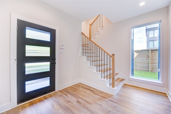 Foto del edificio - 1928 Gregg St