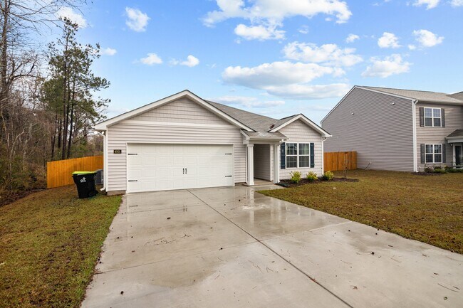 Foto del edificio - 4001 Madeline Farm Blvd