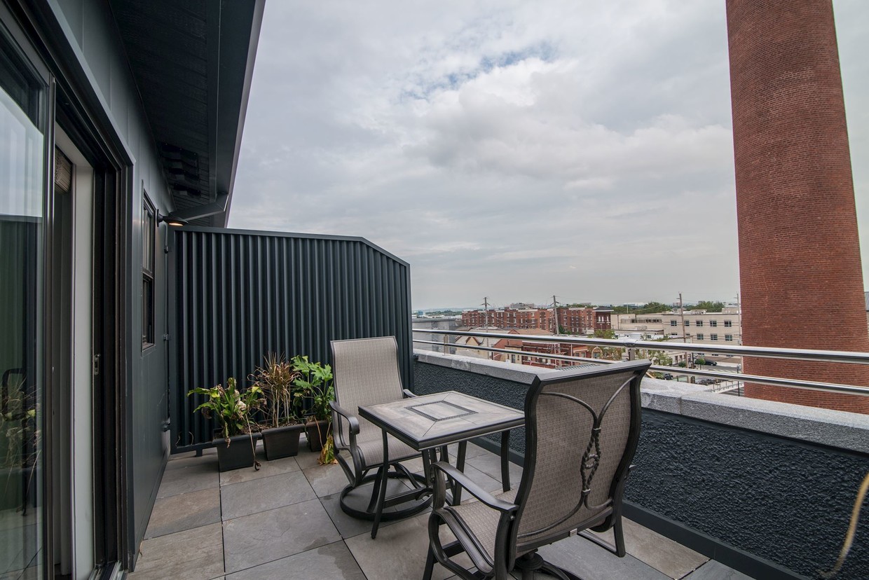 Foto principal - 225 McWhorter St